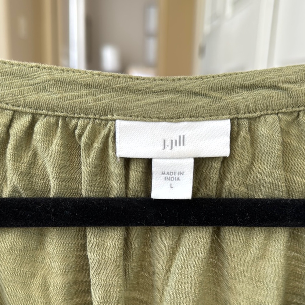 J. Jill Sage Green Embroidered Tunic SZ L - Picture 2 of 5